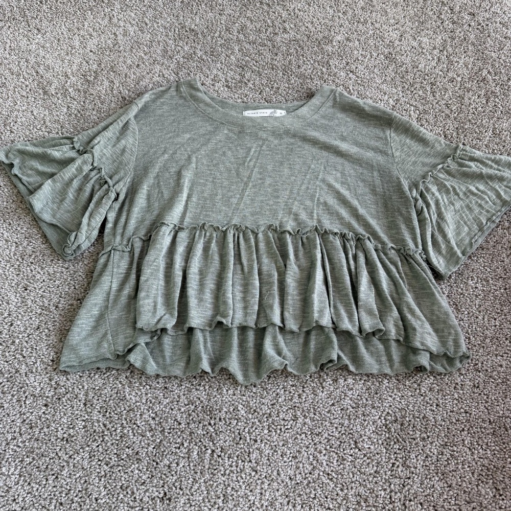 Altar'd State Blouse Womens M Green Ruffle Flutter Sleeve Peplum High Low Top